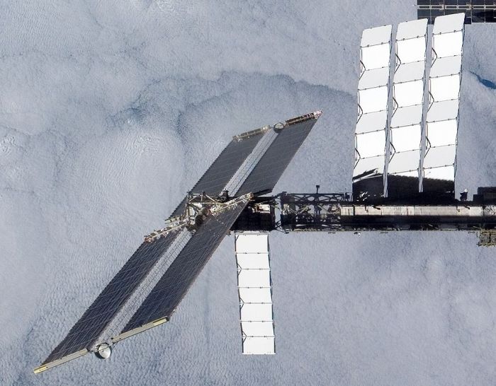 983px-panels_and_radiators_on_iss_after_sts-120